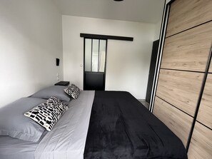 1 bedroom, iron/ironing board, WiFi, bed sheets