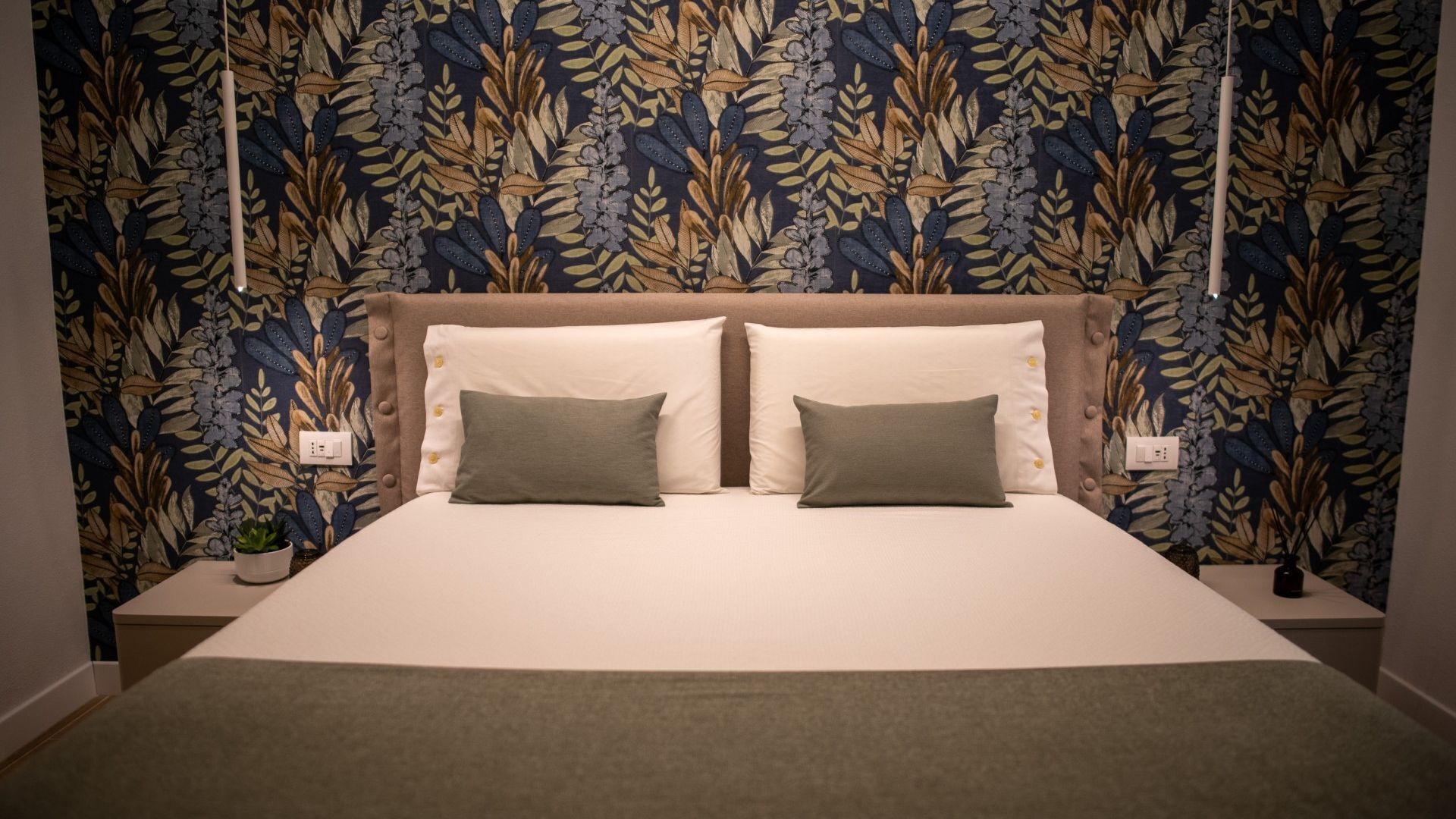 Iron/ironing board, travel crib, free WiFi, bed sheets