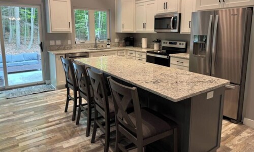 Heart of Door County Home-Sleeps 16+ w/Hot Tub