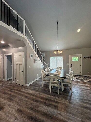 Heart of Door County Home-Sleeps 16+ w/Hot Tub
