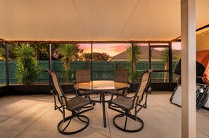Outdoor dining