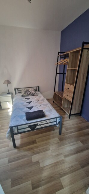 3 bedrooms, free WiFi, bed sheets