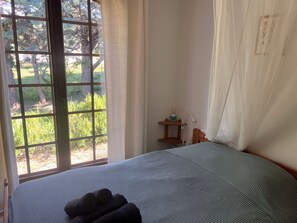 3 chambres, fer et planche à repasser, lit parapluie, Wi-Fi gratuit