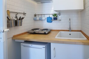 家庭三人房 | 私人廚房