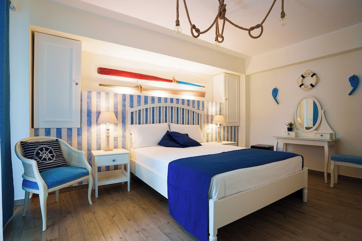 Superior-Doppelzimmer, Balkon | Zimmersafe, schallisolierte Zimmer, kostenloses WLAN