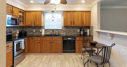 Dog Friendly+Sleeps 6+KING