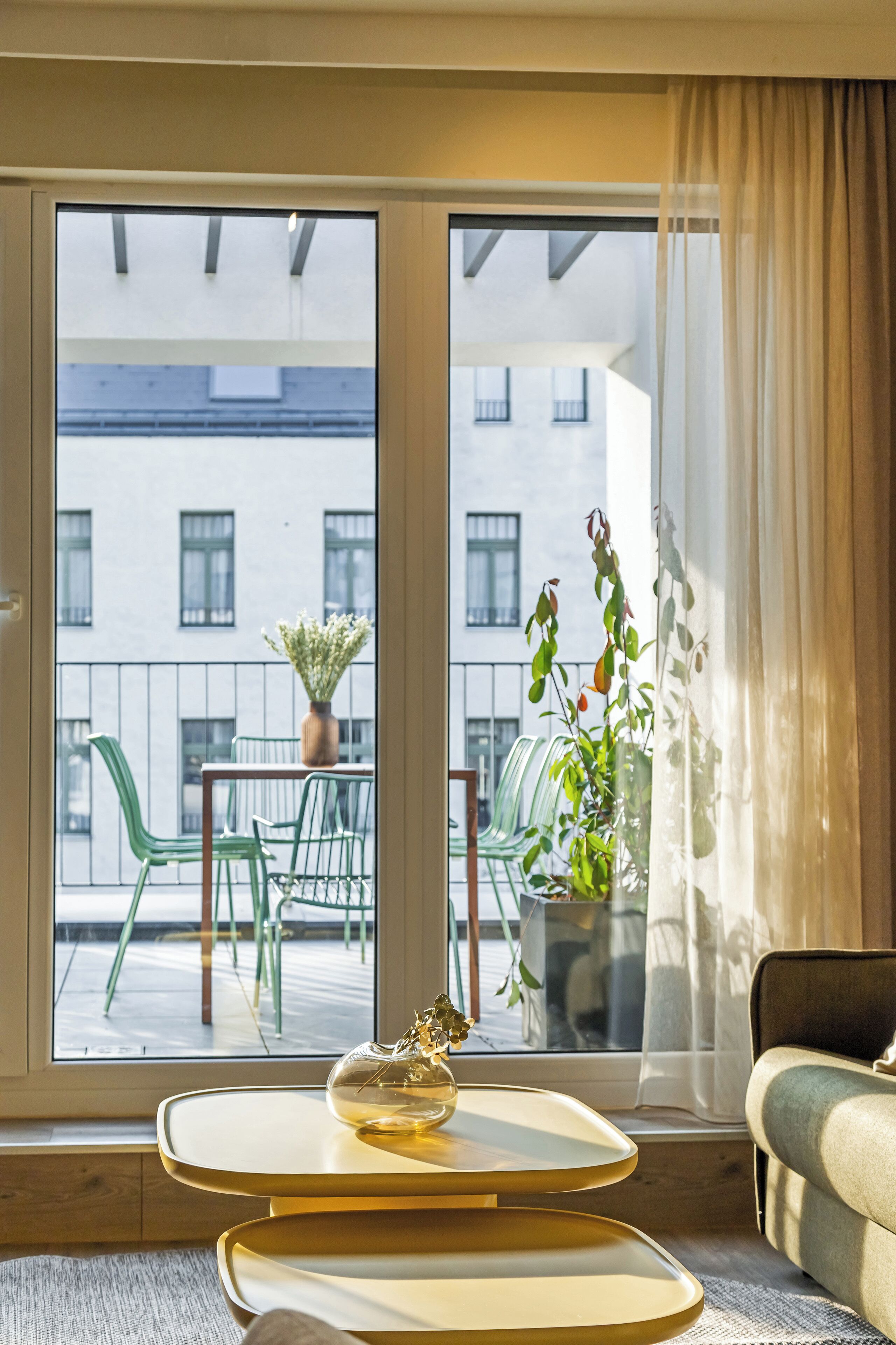 公寓, 2 间卧室, 城市景观 | 起居区 | 55-英寸纯平电视（配备有线频道）