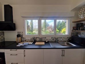 Microwave, oven