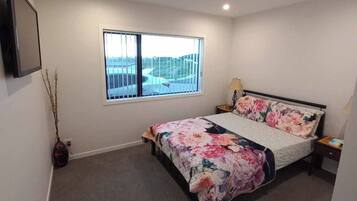 Shared Dormitory, 1 Bedroom, Smoking, City View | 1 bedroom