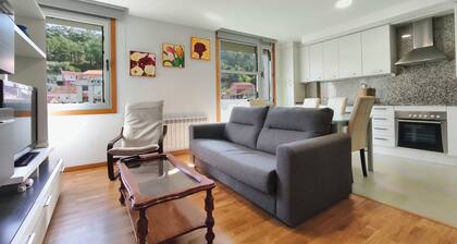 Apartamento 1 min de la playa con vistas a la montaña