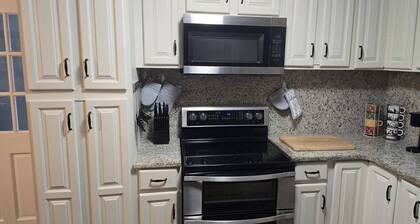 Charming three-bedroom house. Welcome to The Little Blue Orlampa House