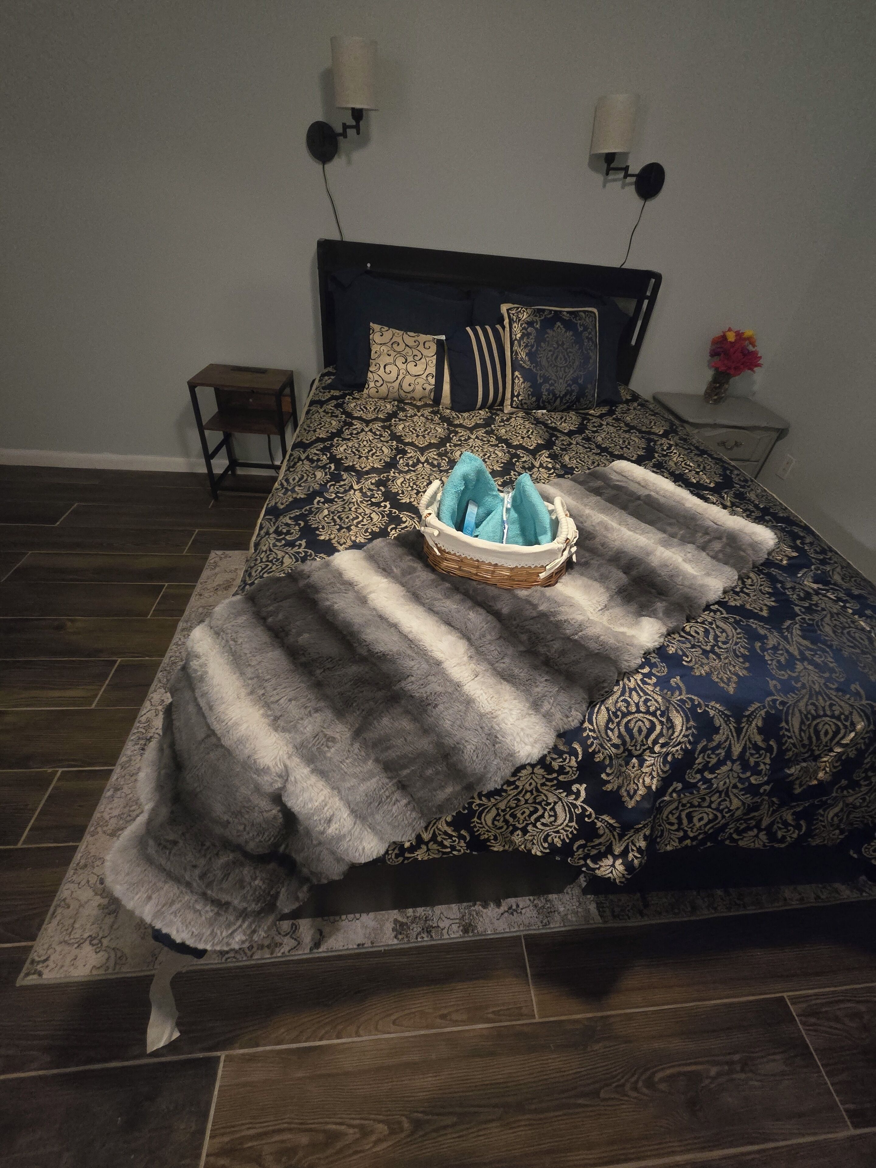 3 chambres, fer et planche à repasser, Wi-Fi gratuit, draps fournis