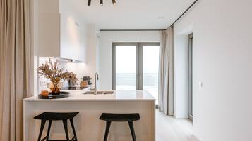 2 bedrooms, Internet