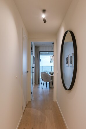 2 bedrooms, Internet