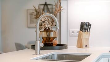 2 bedrooms, Internet