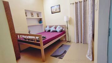 2 dormitorios, tabla de planchar con plancha, wifi y ropa de cama