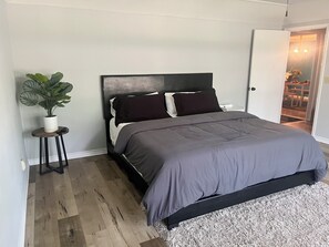 4 Schlafzimmer, Bügeleisen/Bügelbrett, WLAN