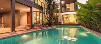 Boutique pool villas in Chiang Mai, close to the airport and shopping mall