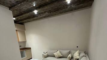 Studio Standar | Area keluarga