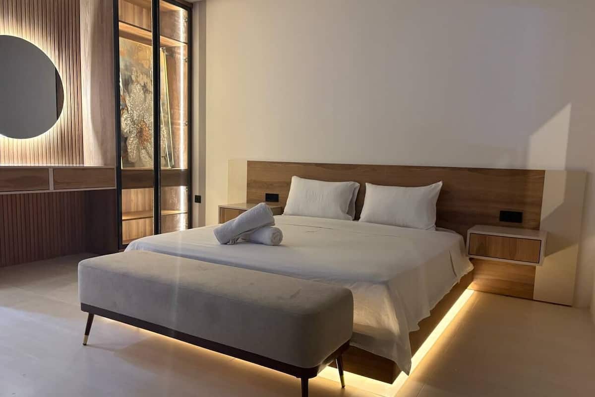 スタンダード スタジオ シティビュー | 施設の正面