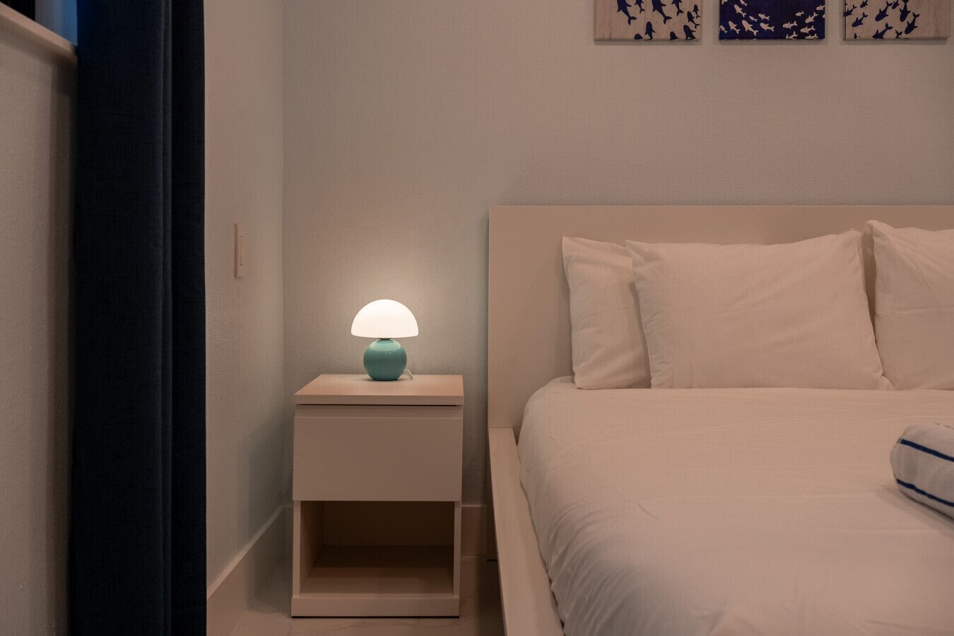 1 slaapkamer, een strijkplank/strijkijzer, wifi, beddengoed