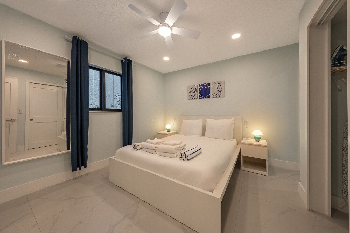 1 camera, ferro/asse da stiro, Wi-Fi, lenzuola