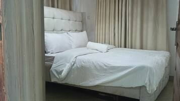 1 bedroom, WiFi, bed sheets, wheelchair access