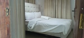 1 bedroom, WiFi, bed sheets, wheelchair access