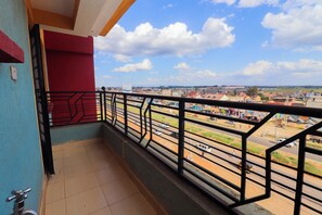Property grounds - Serene Homes Membley- Executive 1-Bedroom in Ruiru- Secure & Affordable (Ruiru)