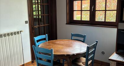 Chambre cocooning dans maison conviviale â ambiance paisible & chaleureuse