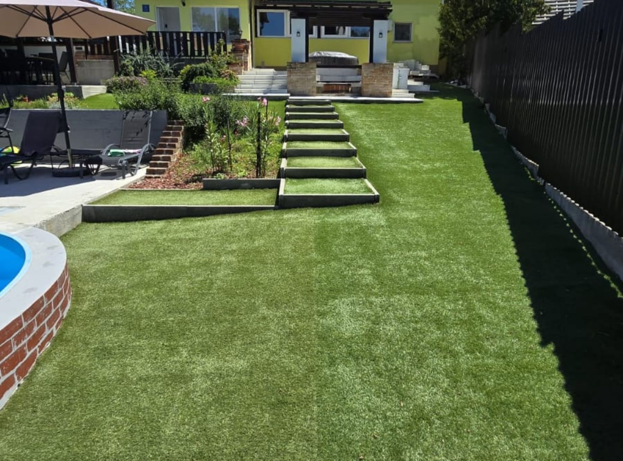 Villa (Four Bedroom Villa with the Pool) | Garden