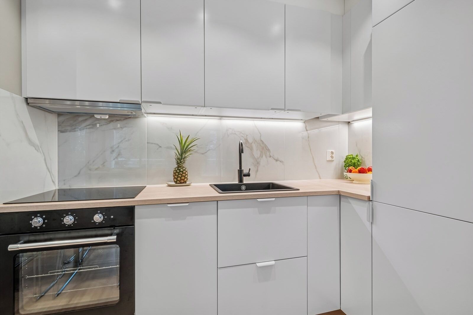 Oven, stovetop, dishwasher