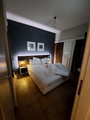 In-room safe, soundproofing, iron/ironing board, free WiFi - kite lodging (Hurghada)