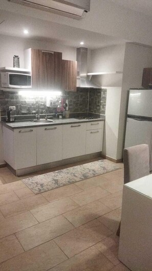 Fridge, microwave, oven - kite lodging (Hurghada)