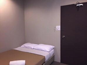 Iron/ironing board, free WiFi