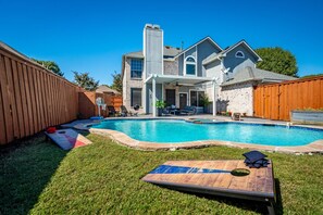 Pool - Stylish Oasis w/ Heated Pool/Hot Tub/Movie Theater (Allen)