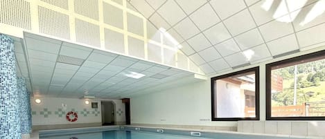 Piscine couverte