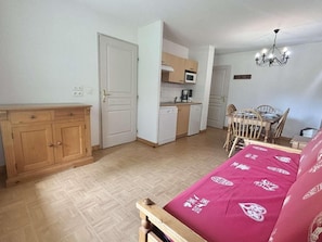 Interior - Ground floor, terrace, ski locker, 38m², Flumet (Flumet)