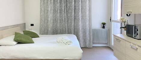 1 soverom, strykejern/-brett, wi-fi (inkludert) og sengetøy