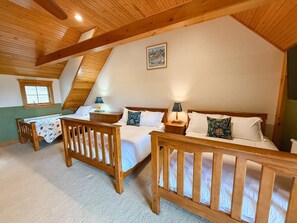 3 bedrooms, desk, iron/ironing board, travel cot