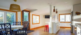 Landmark House – Downtown Minocqua Luxury Retreat