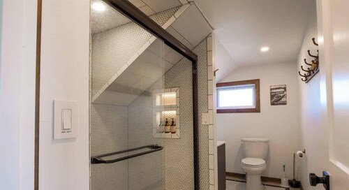 Landmark House – Downtown Minocqua Luxury Retreat