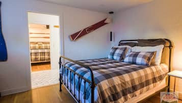 2 bedrooms, free WiFi, bed sheets, wheelchair access