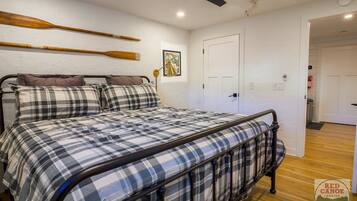 2 bedrooms, free WiFi, bed sheets, wheelchair access