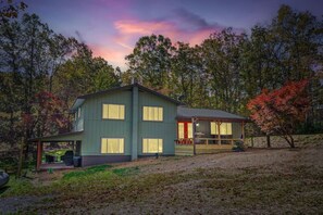 المنشأة من الخارج