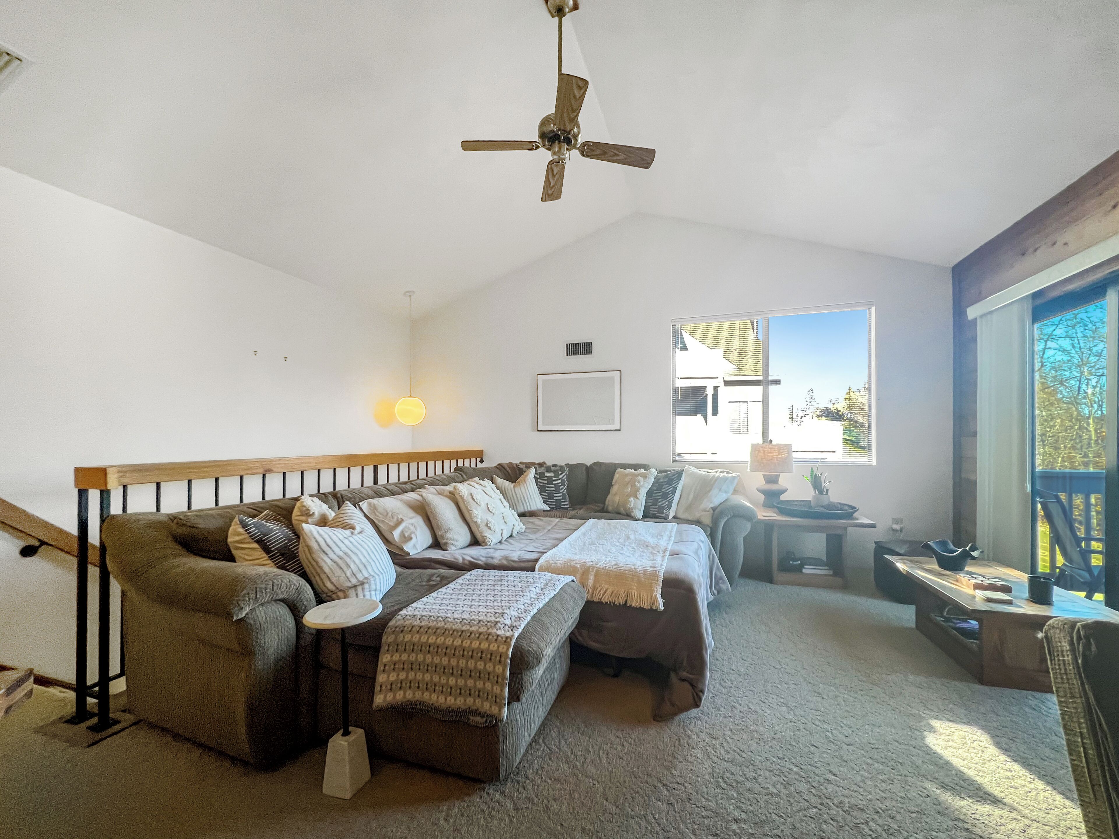 Cozy Mountain Retreat- Ski-in / Ski-out Townhouse At 7-springs Ski Resort - Seven Springs, PA