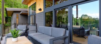 Luxury Home - The Retreat House