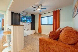 Interior - Clearwater Bliss Apartments 3 (Clearwater)