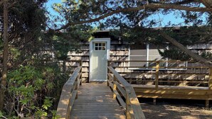 Terrace/patio - Island Retreat in Lonelyville (Bay Shore)