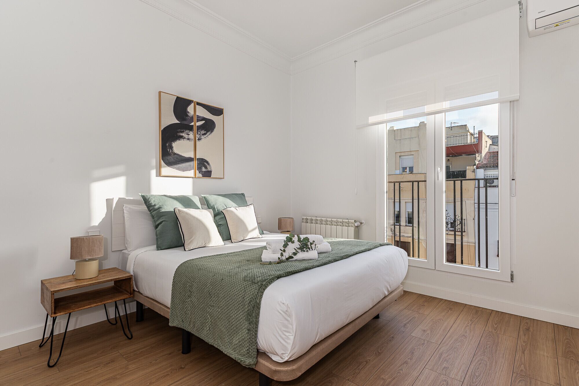 5 slaapkamers, een strijkplank/strijkijzer, gratis wifi